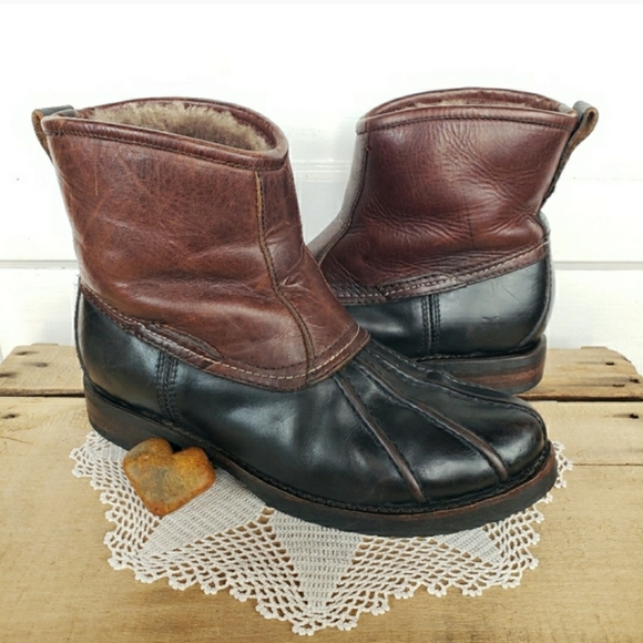 for Jody🌹Black Frye Shearling Veronica Duck Bootie Moto Engineer Ankle Boot 8.5 - Picture 4 of 12